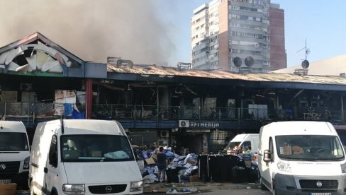 ПОЖАР ПОД КОНТРОЛОМ: Погледајте шта је остало од кинеског тржног центра који је горео више од 10 сати (ФОТО) ПОЖАР ПОД КОНТРОЛОМ: Погледајте шта је остало од кинеског тржног центра који је горео више од 10 сати (ФОТО)