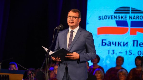ИГОР МИРОВИЋ ОТВОРИО СЛОВАЧКЕ НАРОДНЕ СВЕЧАНОСТИ: Изузетан је допринос Словака нашој разноликости ИГОР МИРОВИЋ ОТВОРИО СЛОВАЧКЕ НАРОДНЕ СВЕЧАНОСТИ: Изузетан је допринос Словака нашој разноликости
