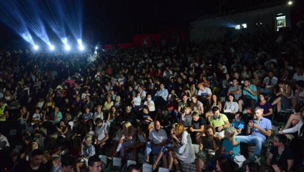 КАБАРЕ, ПА ПРОЈЕКЦИЈЕ: У Врњачкој Бањи је у току 45. Фестивал филмског сценарија КАБАРЕ, ПА ПРОЈЕКЦИЈЕ: У Врњачкој Бањи је у току 45. Фестивал филмског сценарија
