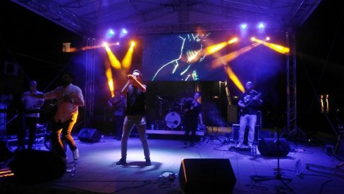 ROKENROL NA GRANICI: Počinje sedmi Border rok festival u Kladovu ROKENROL NA GRANICI: Počinje sedmi Border rok festival u Kladovu