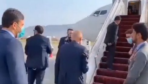 ГАНИ ПОБЕГАО ИЗ АВГАНИСТАНА: Председник напустио државу, тражи азил у Таџикистану? (ВИДЕО) ГАНИ ПОБЕГАО ИЗ АВГАНИСТАНА: Председник напустио државу, тражи азил у Таџикистану? (ВИДЕО)