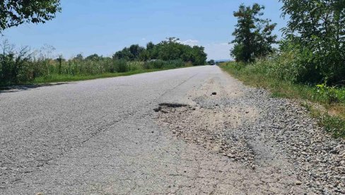 РАДОВИ НА ПУТУ ЛАПОВО-СВИЛАЈНАЦ: Обустављен саобраћај на 20 дана РАДОВИ НА ПУТУ ЛАПОВО-СВИЛАЈНАЦ: Обустављен саобраћај на 20 дана
