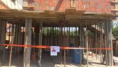 ЗАТВОРЕНО 276 НЕЛЕГАЛНИХ ГРАДИЛИШТА: У Београду дивља градња узеле замах ЗАТВОРЕНО 276 НЕЛЕГАЛНИХ ГРАДИЛИШТА: У Београду дивља градња узеле замах