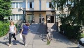 ОПЕТ ДВОЦИФРЕН БРОЈ ПОЗИТИВНИХ: У Параћину у понедељак укупно 19 новоинфицираних ОПЕТ ДВОЦИФРЕН БРОЈ ПОЗИТИВНИХ: У Параћину у понедељак укупно 19 новоинфицираних