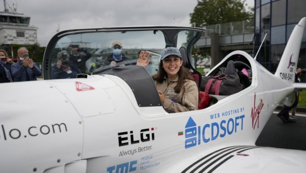 САМА НА ПУТ ОКО СВЕТА: Најмлађа авијатичарка иде на самосталан лет око Земље (ФОТО) САМА НА ПУТ ОКО СВЕТА: Најмлађа авијатичарка иде на самосталан лет око Земље (ФОТО)