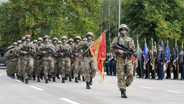 МИГРАНТИ ЂЕТИЋИМА НИСУ ПРЕТЊА: Црна Гора засада не мора да страхује од могућег таласа авганистанских избеглица МИГРАНТИ ЂЕТИЋИМА НИСУ ПРЕТЊА: Црна Гора засада не мора да страхује од могућег таласа авганистанских избеглица