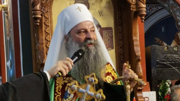 МИР ЈЕ ПУТ СРПСКОГ ПРАВОСЛАВНОГ НАРОДА: Патријарх Порфирије одржао беседу у Добоју, подсетио верни народ шта је најважније (ФОТО) МИР ЈЕ ПУТ СРПСКОГ ПРАВОСЛАВНОГ НАРОДА: Патријарх Порфирије одржао беседу у Добоју, подсетио верни народ шта је најважније (ФОТО)