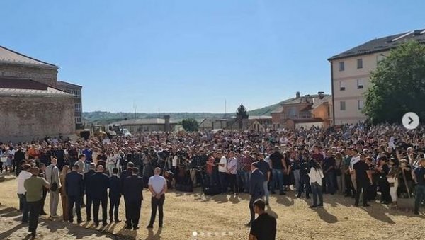 СНАЖНА ПОРУКА ВУЧИЋА ИЗ ПРОКУПЉА: Памтићемо дуго оно што данас Србија ради - важно је да реконструишемо и подижемо школе! СНАЖНА ПОРУКА ВУЧИЋА ИЗ ПРОКУПЉА: Памтићемо дуго оно што данас Србија ради - важно је да реконструишемо и подижемо школе!