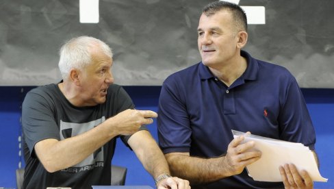 ČETVRTI PUT ZAJEDNO: Željko Obradović i Zoran Savić, od cimera na SP u Argentini 1990. do Partizana 2021. ČETVRTI PUT ZAJEDNO: Željko Obradović i Zoran Savić, od cimera na SP u Argentini 1990. do Partizana 2021.