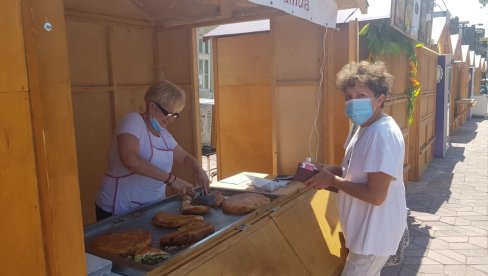 MERAK ZA DORUČAK: Posle godinu dana pauze, u Nišu ponovo omiljena smotra Dani bureka MERAK ZA DORUČAK: Posle godinu dana pauze, u Nišu ponovo omiljena smotra Dani bureka