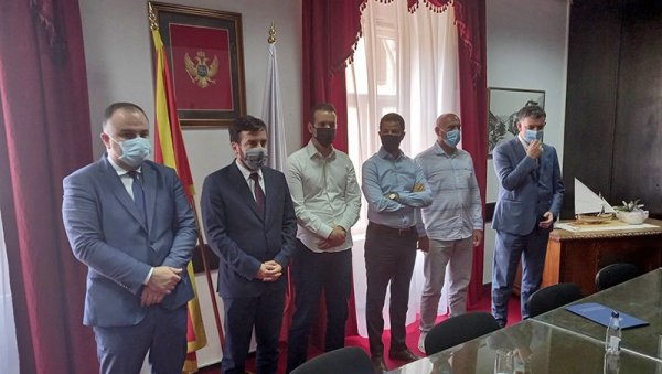ОБИЛАЗНИЦА - ПРИОРИТЕТ: Подршка Владе пројектима бокељских градова и Будве ОБИЛАЗНИЦА - ПРИОРИТЕТ: Подршка Владе пројектима бокељских градова и Будве