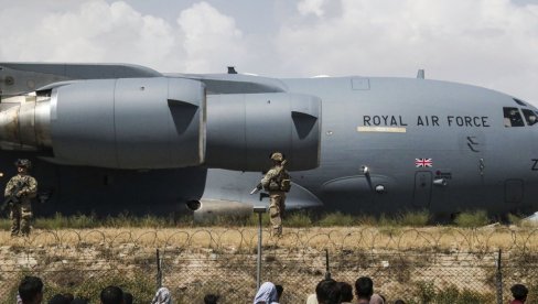 САД САОПШТИЛЕ: Више земаља ће дозволити транзит евакуисаних из Кабула САД САОПШТИЛЕ: Више земаља ће дозволити транзит евакуисаних из Кабула