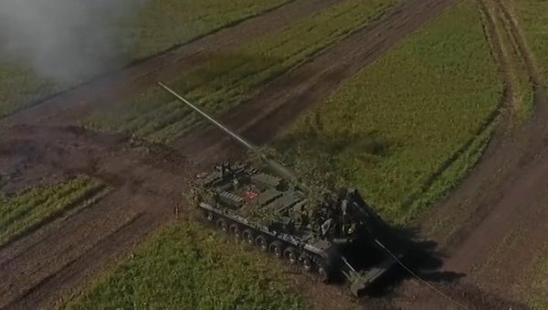 ЛЕГЕНДАРИНИ СОМАЛИЈЦИ У НАПАДУ: Избацили из строја 80 милитаната у Авдејевки (ВИДЕО) ЛЕГЕНДАРИНИ СОМАЛИЈЦИ У НАПАДУ: Избацили из строја 80 милитаната у Авдејевки (ВИДЕО)