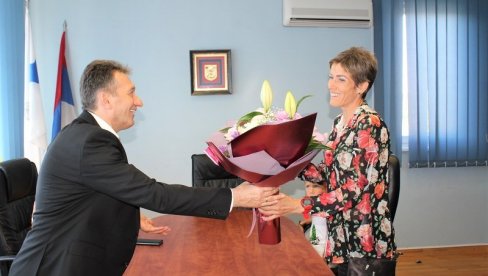 DIVNO U GRADU SPORTA: Olivera Jevtić na prijemu kod načelnika Ugljevika Vasilija Perića DIVNO U GRADU SPORTA: Olivera Jevtić na prijemu kod načelnika Ugljevika Vasilija Perića