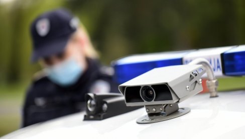 PRESRETAČI I RADARI NA PUTEVIMA ŠIROM SRBIJE: Ove tri stvari će policija proveravati PRESRETAČI I RADARI NA PUTEVIMA ŠIROM SRBIJE: Ove tri stvari će policija proveravati