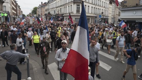 UGASITI SVE DRUŠTVENE MREŽE U ZEMLJI Lider Komunističke partije Francuske uputio jasan apel