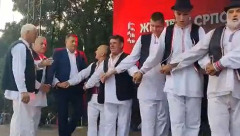 DODIK ZAIGRAO KOLO: Veselo na skupu na Mrakovici (VIDEO) DODIK ZAIGRAO KOLO: Veselo na skupu na Mrakovici (VIDEO)