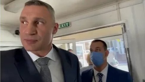 НИСТЕ НА СПИСКУ: Виталиј Кличко није могао на дочек Агеле Меркел НИСТЕ НА СПИСКУ: Виталиј Кличко није могао на дочек Агеле Меркел