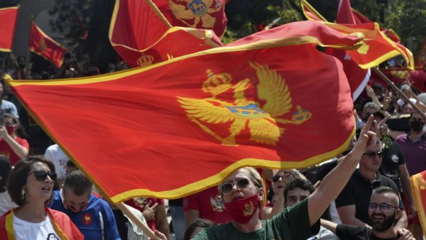АНАЛИТИЧАРИ О ПРОТЕСТУ НА ЦЕТИЊУ: Још један Милов и промашај тзв. комита АНАЛИТИЧАРИ О ПРОТЕСТУ НА ЦЕТИЊУ: Још један Милов и промашај тзв. комита