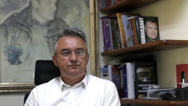 ДАРКО МЛАДИЋ: НАТО поделио Југославију да би се проширио ка Русији ДАРКО МЛАДИЋ: НАТО поделио Југославију да би се проширио ка Русији