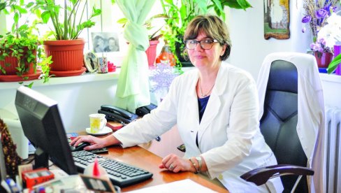 ELEKTRODE U MOZGU ZA TREĆINU SMANJUJU DOZU LEKA: Doktorka Marina Svetel o novoj metodi lečenja Parkinsonove bolesti ELEKTRODE U MOZGU ZA TREĆINU SMANJUJU DOZU LEKA: Doktorka Marina Svetel o novoj metodi lečenja Parkinsonove bolesti