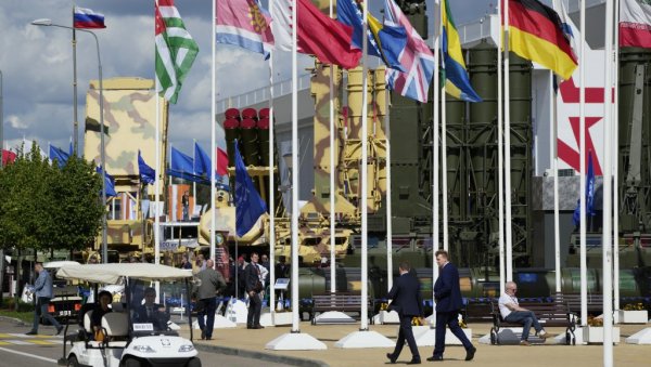 ЕВРОПА ПРИЗНАЛА: Руска војна индустрија напредовала до незамисливих размера ЕВРОПА ПРИЗНАЛА: Руска војна индустрија напредовала до незамисливих размера