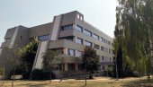 У ЛИМАНУ 4 ОД ОКТОБРА: Завршни радови на обнови највећег објекта Дома здравља Нови Сад У ЛИМАНУ 4 ОД ОКТОБРА: Завршни радови на обнови највећег објекта Дома здравља Нови Сад