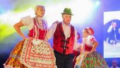 ПЛЕС И ИГРА АНСАМБАЛА ИЗ ВОЈВОДИНЕ И МАЂАРСКЕ: Свечано отворен 20. „Интеретно“ фестивал ПЛЕС И ИГРА АНСАМБАЛА ИЗ ВОЈВОДИНЕ И МАЂАРСКЕ: Свечано отворен 20. „Интеретно“ фестивал