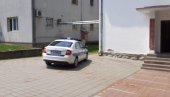 КРИО МАРИХУАНУ У СТАКЛЕНИКУ? Кривична пријава против мушкарца из Костајника КРИО МАРИХУАНУ У СТАКЛЕНИКУ? Кривична пријава против мушкарца из Костајника