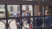 БЈЕЛОГРЛИЋ СТИГАО НА САСЛУШАЊЕ: Глумца у тужилаштво довела полиција (ФОТО) БЈЕЛОГРЛИЋ СТИГАО НА САСЛУШАЊЕ: Глумца у тужилаштво довела полиција (ФОТО)