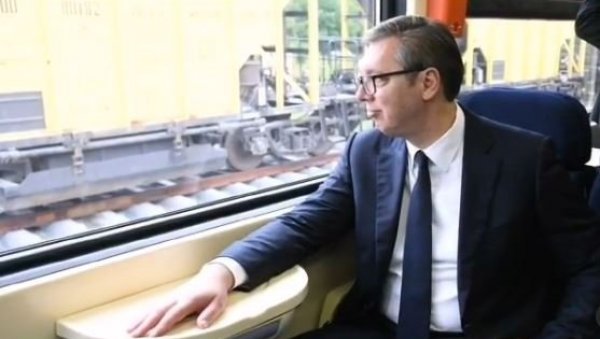 ОВО ЈЕ ДРУГАЧИЈА СРБИЈА, НЕШТО ШТО ОСТАЈЕ ИЗА НАС: Председник објавио снимак - Када верујемо у себе, све можемо! (ВИДЕО) ОВО ЈЕ ДРУГАЧИЈА СРБИЈА, НЕШТО ШТО ОСТАЈЕ ИЗА НАС: Председник објавио снимак - Када верујемо у себе, све можемо! (ВИДЕО)