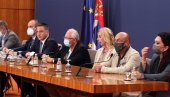 ЗАВРШЕНА СЕДНИЦА КРИЗНОГ ШТАБА: Донета одлука о почетку школске године (ВИДЕО) ЗАВРШЕНА СЕДНИЦА КРИЗНОГ ШТАБА: Донета одлука о почетку школске године (ВИДЕО)