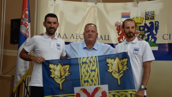 ГРАД ПОНОСАН НА СВОЈЕ СПОРТИСТЕ: Лесковац подржао двојицу чланова параолимпијског тима Србије ГРАД ПОНОСАН НА СВОЈЕ СПОРТИСТЕ: Лесковац подржао двојицу чланова параолимпијског тима Србије