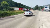 КАМИОН УСМРТИО ПЕШАКА НА УЛАЗУ У РАШКУ: Код себе имао туђа документа - полиција утврђује идентитет