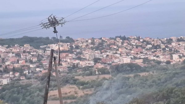 ПОГИНУО НА РАДНОМ ЗАДАТКУ: Страдао радник у Бару док је отклањао квар на далеководу ПОГИНУО НА РАДНОМ ЗАДАТКУ: Страдао радник у Бару док је отклањао квар на далеководу