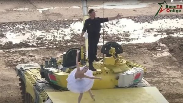 ПРЕЛЕПА СЦЕНА ИЗ РУСИЈЕ: Лабудово језеро на руском тенку са белоруском заставом (ВИДЕО) ПРЕЛЕПА СЦЕНА ИЗ РУСИЈЕ: Лабудово језеро на руском тенку са белоруском заставом (ВИДЕО)