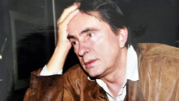 КОЈЕ УЛОГЕ ЈЕ ЛАНЕ ГУТОВИЋ ОДБИЈАО? Овако је велики глумац говорио о својој професији - Кајем се што нисам више КОЈЕ УЛОГЕ ЈЕ ЛАНЕ ГУТОВИЋ ОДБИЈАО? Овако је велики глумац говорио о својој професији - Кајем се што нисам више