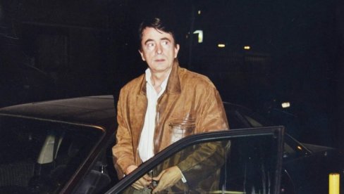 OD GRADSKE VREVE JE BEŽAO U DIVLJINU: Lane Gutović je imao svoju oazu mira van Beograda (FOTO) OD GRADSKE VREVE JE BEŽAO U DIVLJINU: Lane Gutović je imao svoju oazu mira van Beograda (FOTO)