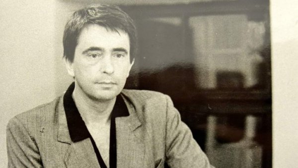 СВИМА ЈЕ ПОЗНАТО ДА ЈЕ ЗВЕЗДА НАЈБОЉА: Навијачи црвено-белих памтиће великог Ланета по овој изјави (ВИДЕО) СВИМА ЈЕ ПОЗНАТО ДА ЈЕ ЗВЕЗДА НАЈБОЉА: Навијачи црвено-белих памтиће великог Ланета по овој изјави (ВИДЕО)