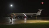 РУСИ ЕВАКУИСАЛИ ЉУДЕ: Авиони из Авганистана слетели у Подмосковље (ВИДЕО) РУСИ ЕВАКУИСАЛИ ЉУДЕ: Авиони из Авганистана слетели у Подмосковље (ВИДЕО)