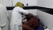 СТРАШНА СИТУАЦИЈА У КАБУЛУ: Велики број повређених у болницама, очајни људи траже родбину! (ВИДЕО)
