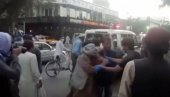ЦРНИ БИЛАНС БОМБАШКИХ НАПАДА У КАБУЛУ: Више од 90 мртвих, опасност од нових експлозија ЦРНИ БИЛАНС БОМБАШКИХ НАПАДА У КАБУЛУ: Више од 90 мртвих, опасност од нових експлозија
