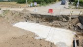 ОБИЛАЗНИЦА КРОЗ ЛИВАДУ: Главни пут кроз Матарушку бању затворен за саобраћај ОБИЛАЗНИЦА КРОЗ ЛИВАДУ: Главни пут кроз Матарушку бању затворен за саобраћај