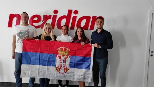 ОДЈЕЦИ ХУМАНИТАРНЕ АКЦИЈЕ ЗА БОШКА: Пао ми је камен са срца када је Меридиан излицитирао заставу! ОДЈЕЦИ ХУМАНИТАРНЕ АКЦИЈЕ ЗА БОШКА: Пао ми је камен са срца када је Меридиан излицитирао заставу!