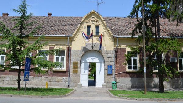 ЗА ПОЉОПРИВРЕДУ 10 МИЛИОНА: Подршка Општине Алибунар ратарима, сточарима и пчеларима ЗА ПОЉОПРИВРЕДУ 10 МИЛИОНА: Подршка Општине Алибунар ратарима, сточарима и пчеларима