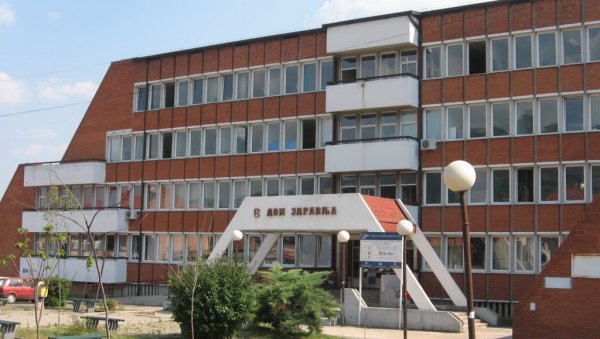 ПАЦИЈЕНТ ПРИЈАВИО ЛЕКАРА ДОМА ЗДРАВЉА: Човек тврди да му је запослени узнемиравао супругу! ПАЦИЈЕНТ ПРИЈАВИО ЛЕКАРА ДОМА ЗДРАВЉА: Човек тврди да му је запослени узнемиравао супругу!