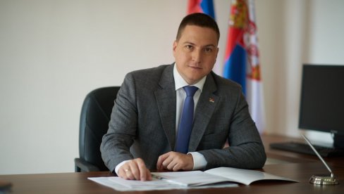 ШПИЈУНКА - УВЕК УЗ ВОКРИЈА: Министар Ружић често је истицао пријатељство са покојним играчем Партизана ШПИЈУНКА - УВЕК УЗ ВОКРИЈА: Министар Ружић често је истицао пријатељство са покојним играчем Партизана