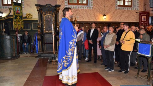 СВЕЧАНО У ЗРЕЊАНИНУ: Литургија у храму поводом славе града СВЕЧАНО У ЗРЕЊАНИНУ: Литургија у храму поводом славе града