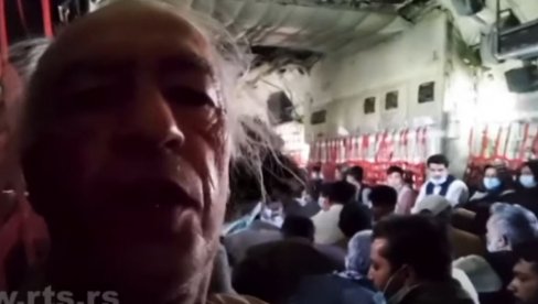 ДРАМАТИЧНИ СНИМЦИ ЕВАКУАЦИЈЕ ИЗ АВГАНИСТАНА: Српски новинар забележио како је изгледао последњи лет из Кабула (ВИДЕО) ДРАМАТИЧНИ СНИМЦИ ЕВАКУАЦИЈЕ ИЗ АВГАНИСТАНА: Српски новинар забележио како је изгледао последњи лет из Кабула (ВИДЕО)