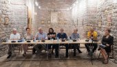 ПЕТИ ФЕСТИВАЛ ЋИРИЛИЦОМ: Одржан округли сто на тему Културолошки конфликти ПЕТИ ФЕСТИВАЛ ЋИРИЛИЦОМ: Одржан округли сто на тему Културолошки конфликти